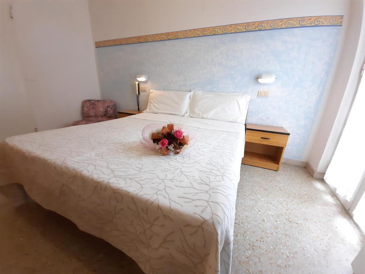 Standard Double or Twin Room Balcony