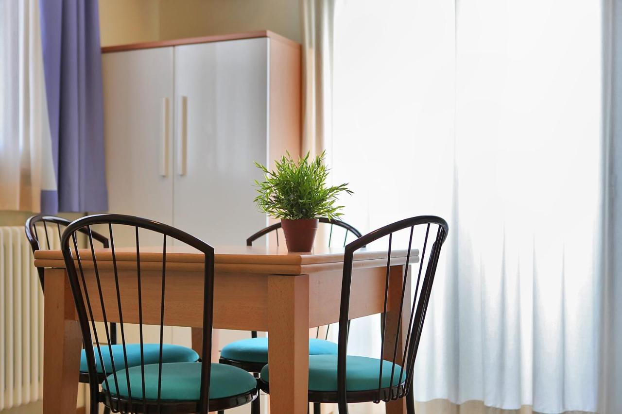 One-Bedroom Apartment veranda