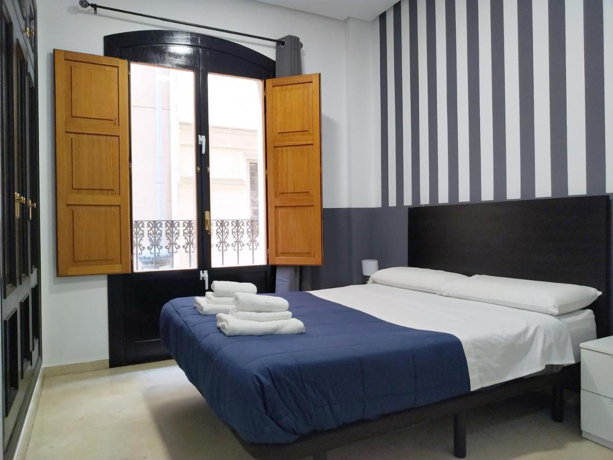 Small Double Room,1002393471:JPEG
