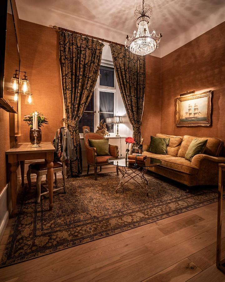 One-Bedroom Suite,1002761271:JPEG