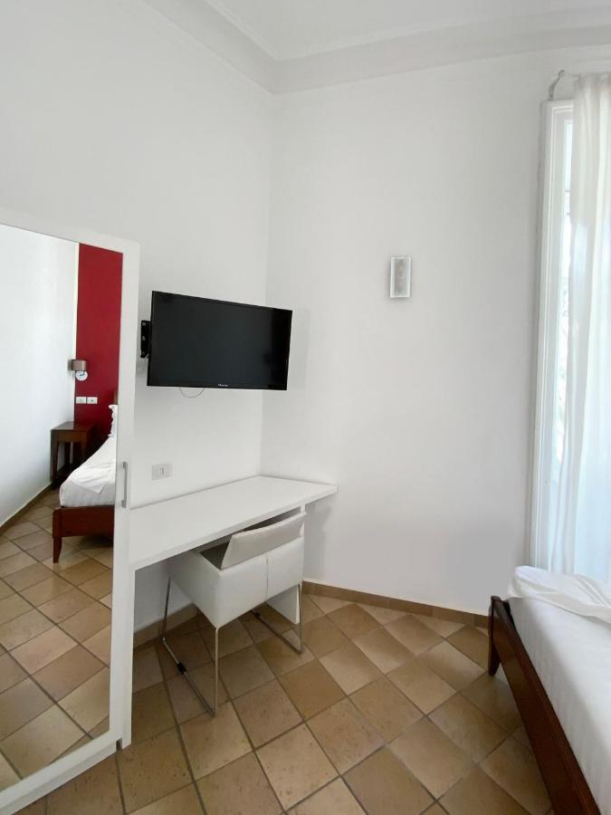 Standard Apartment,1002955986:JPEG