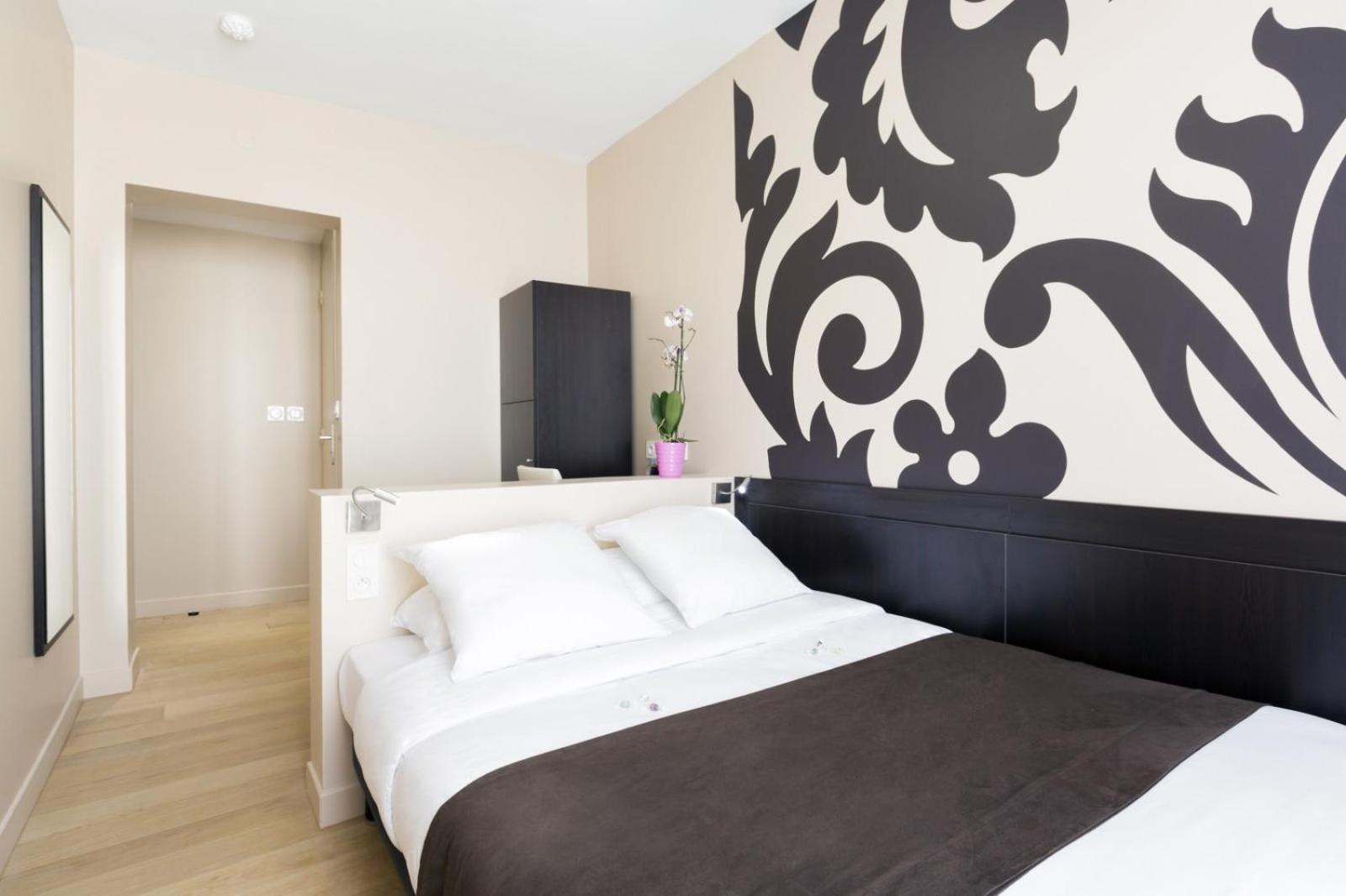 Standard Double Room,536698305:JPEG
