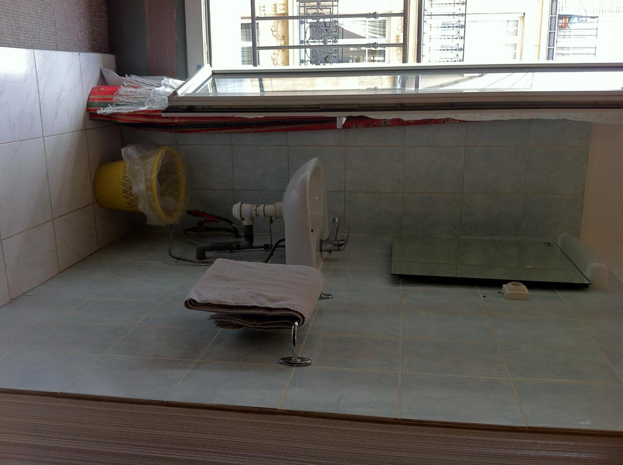Single Room,46531642:JPEG