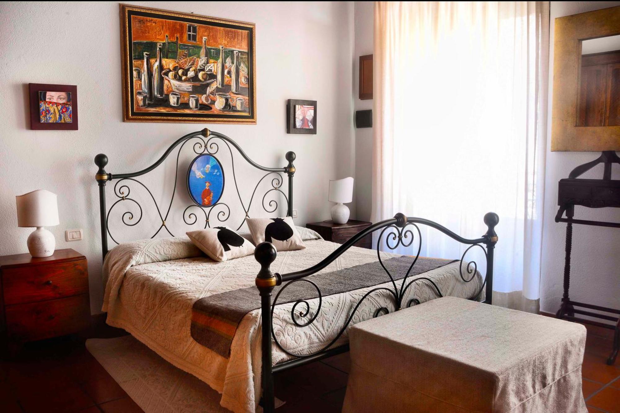 Deluxe Room,1651764647:JPEG