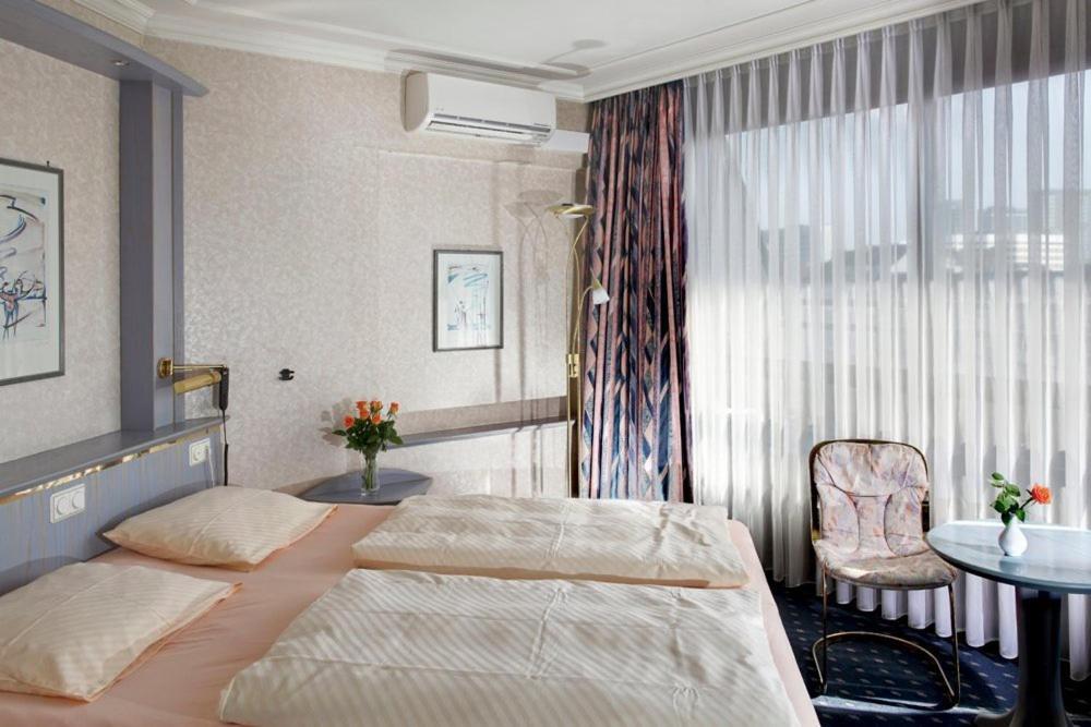 Triple Room,191328712:JPEG