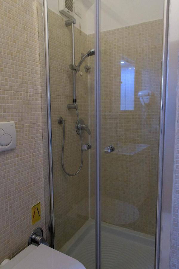 Double Room Private Bathroom,1004932105:JPEG