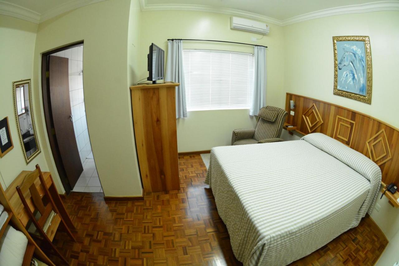 Double or Twin Room,1005097768:JPEG
