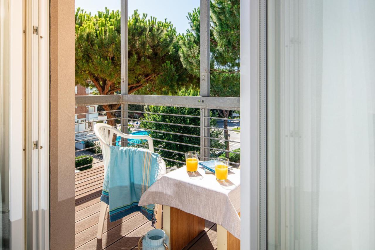 Double Room Extra Bed Balcony Pool view,1024148893:JPEG