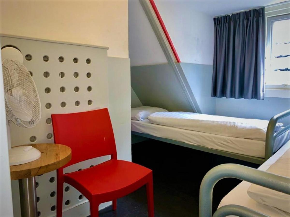 Standard Twin Bunk with Shared Bathroom,1006554655:JPEG