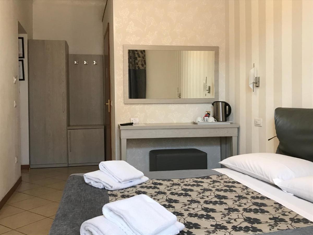 Double or Twin Room,1007814181:JPEG