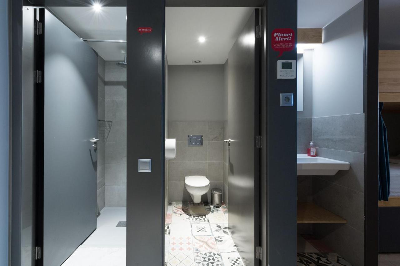 6-Bed Mixed Dormitory Room,631151892:JPEG