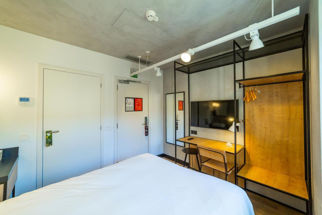 Standard Double Room,1771237647:JPEG