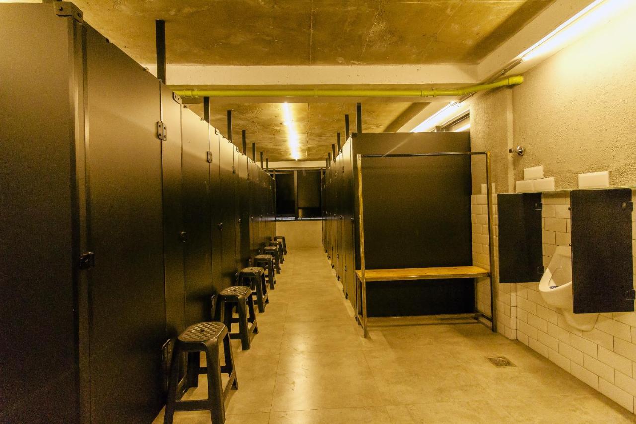 Quarto Quádruplo com Banheiro Compartilhado