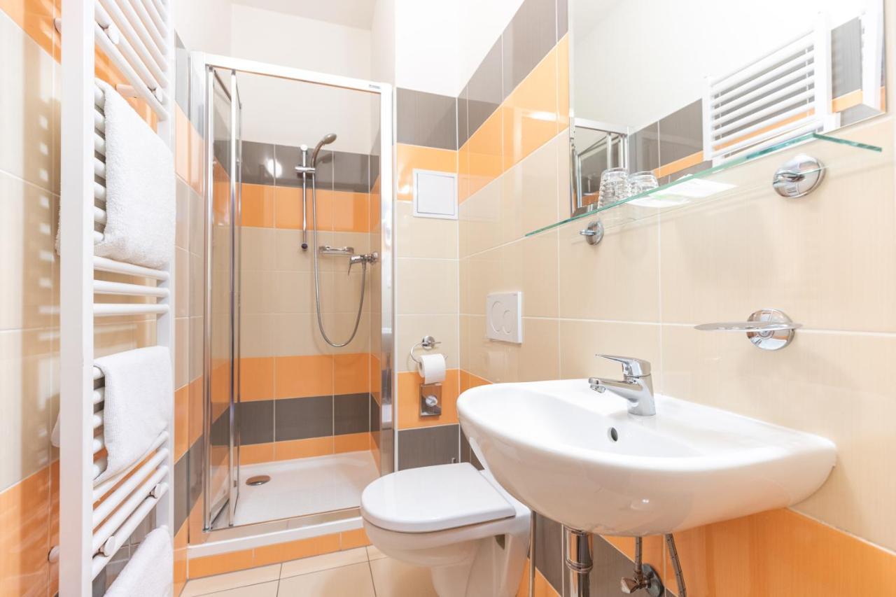 Single Room with Private Bathroom - Annex,1017130513:JPEG