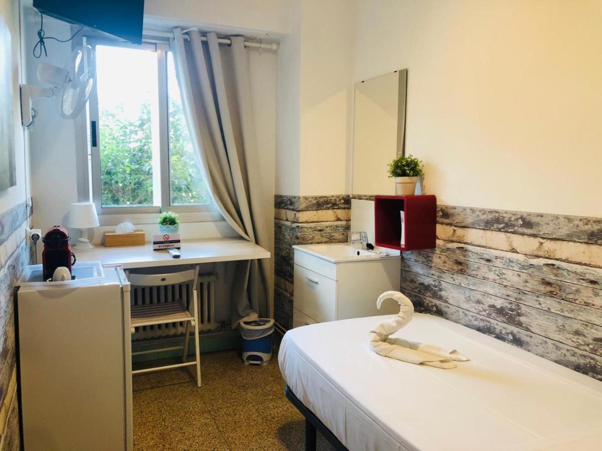 Economy Single Room