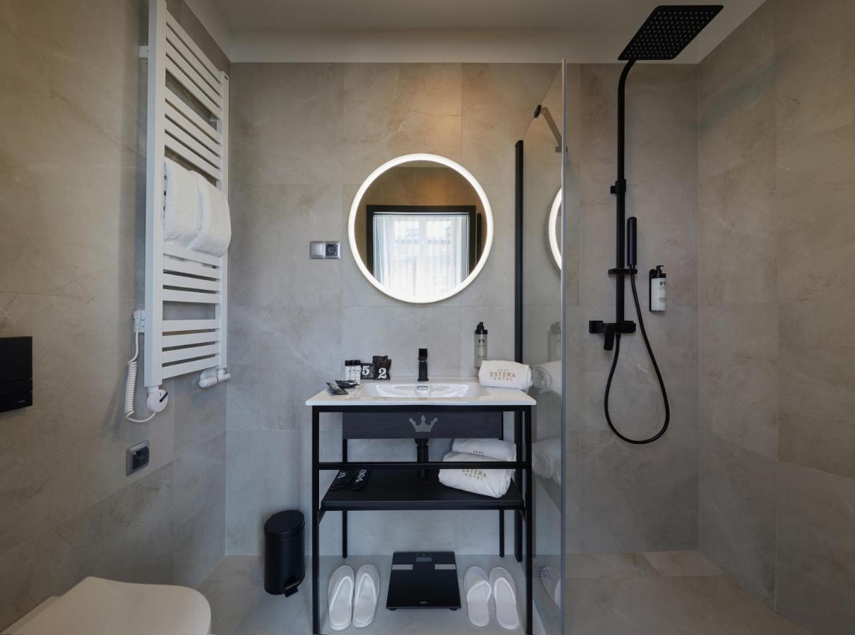 Superior Triple Room shower,1607724973:JPEG