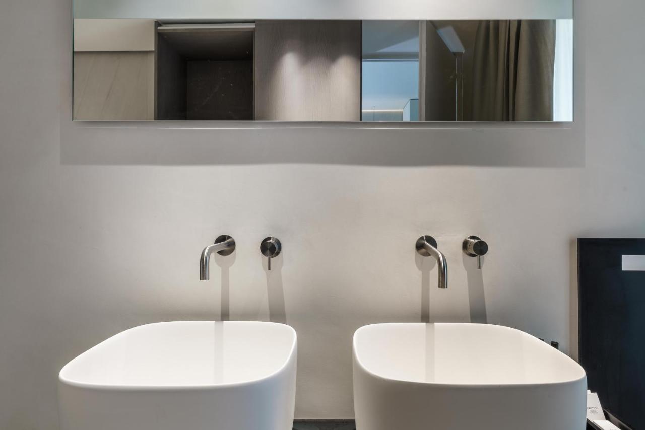 Deluxe Double Room Bath