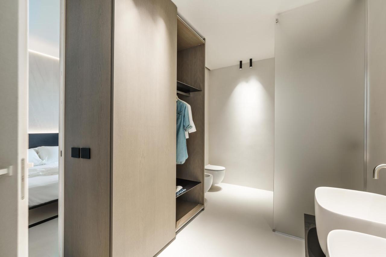 Deluxe Double Room Bath