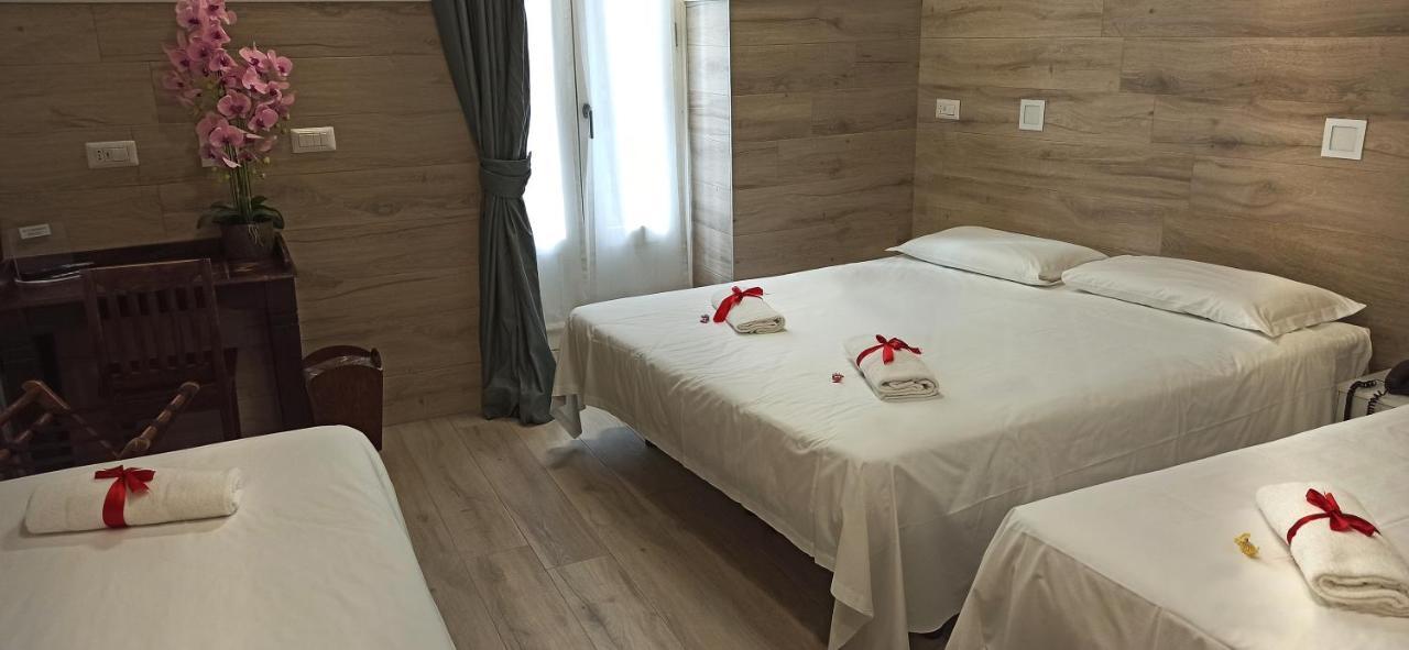 Classic Quadruple Room,1274602288:JPEG