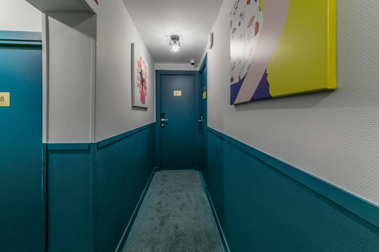 Standard Studio,1567229036:JPEG