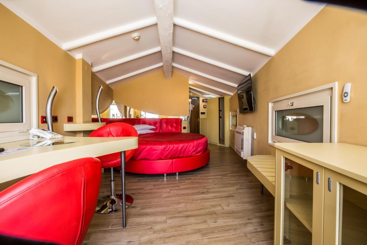 Double Room Terrace Attic,1029591463:JPEG
