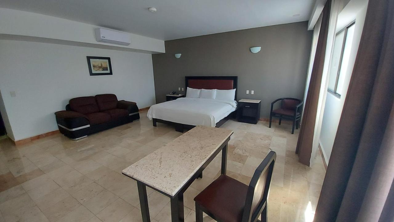 Junior Suite,1030022107:JPEG