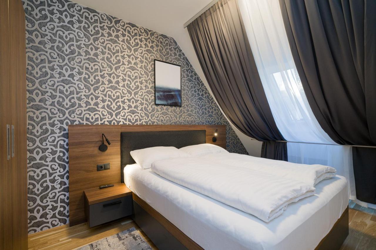 Apartamento de 3 dormitorios con balcón