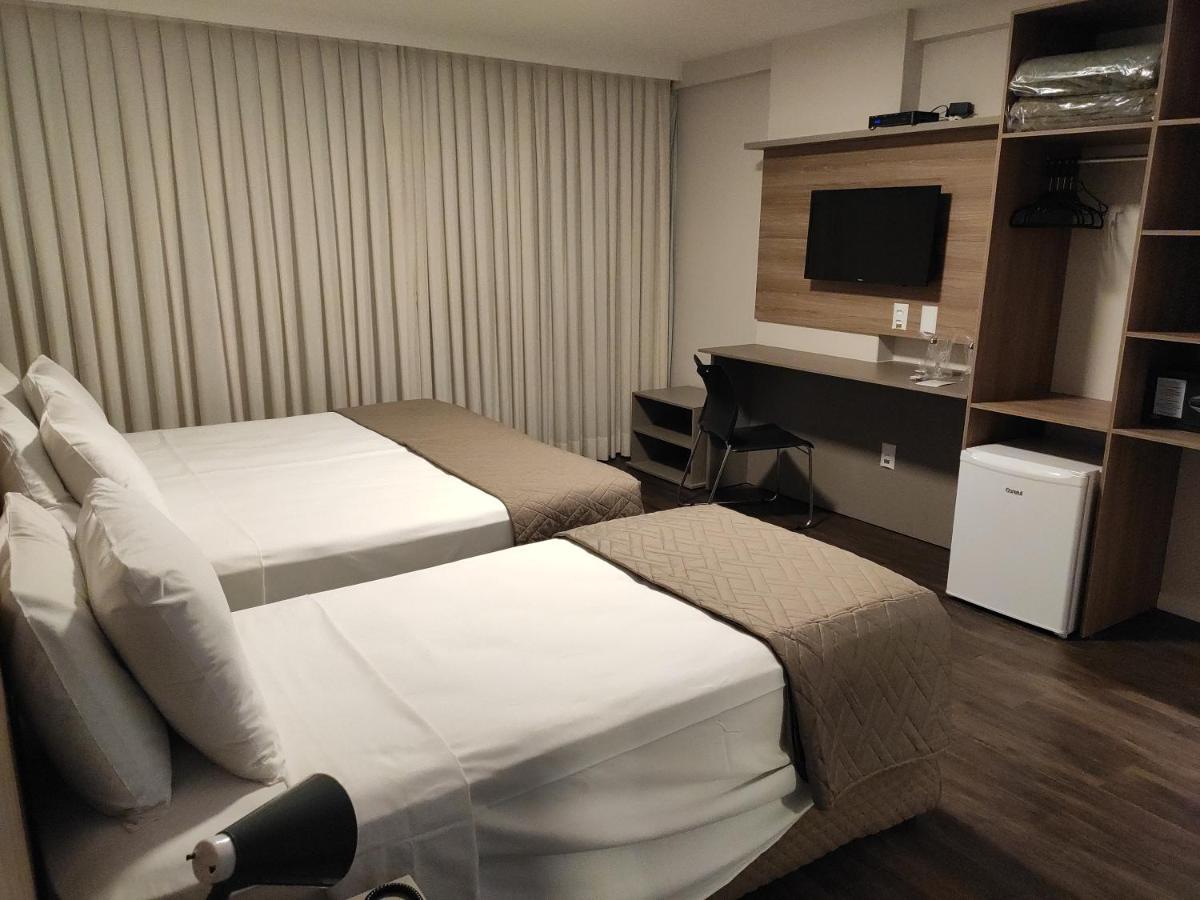 Twin Room,1067414779:JPEG