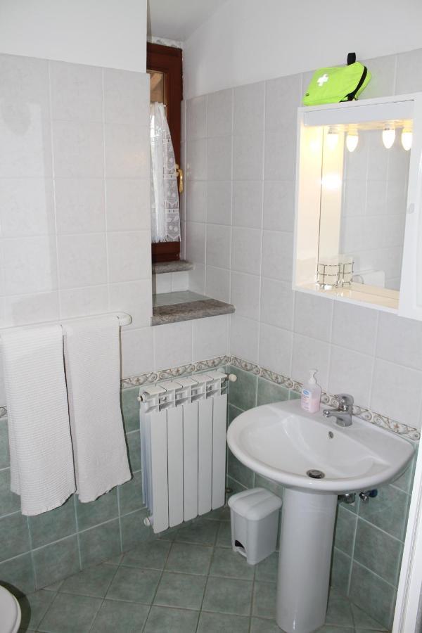 Triple Room Private Bathroom