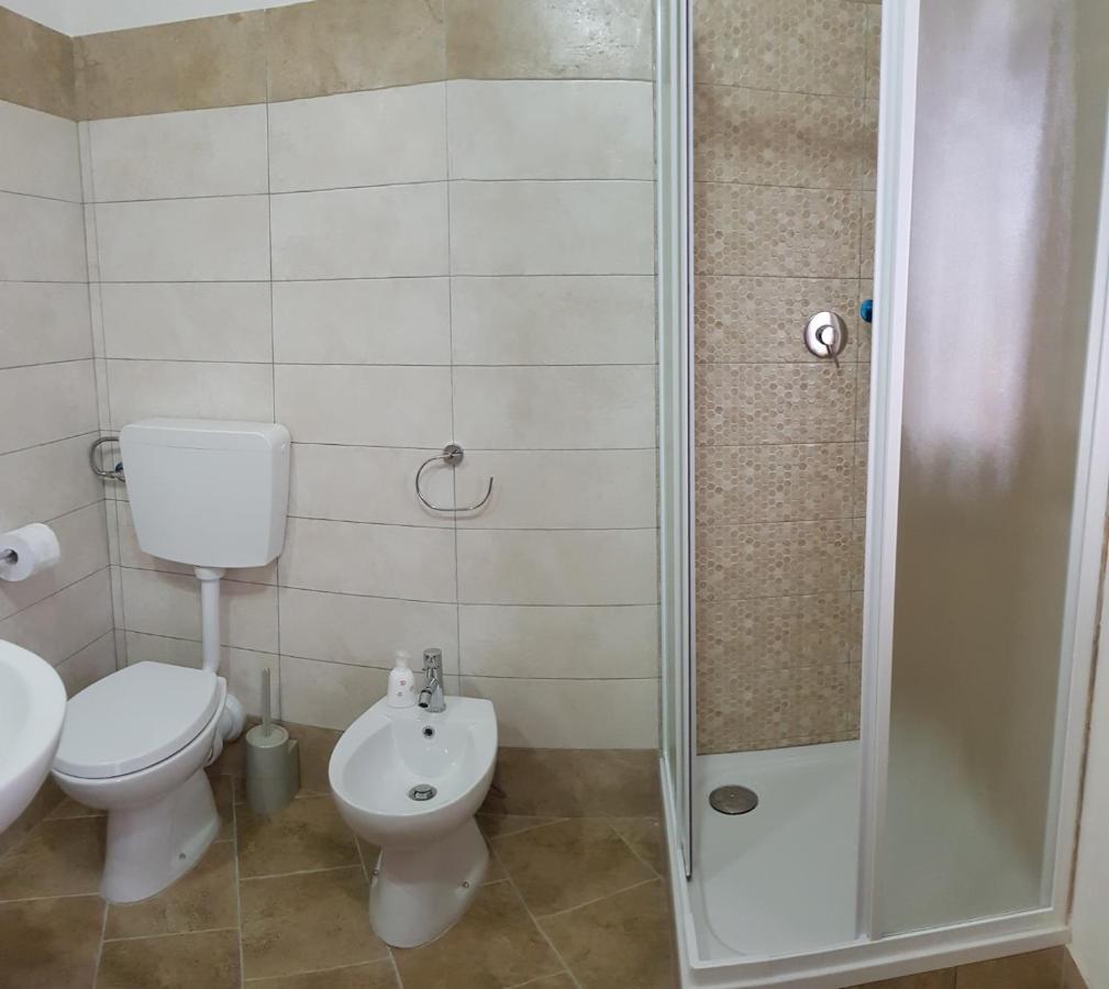 Camera Singola con Bagno Privato