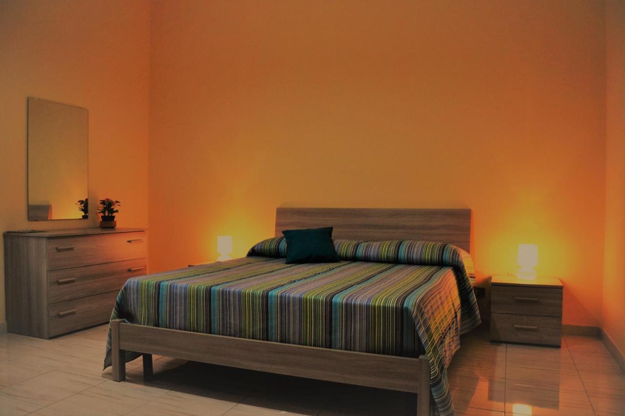 Deluxe Room,1033102262:JPEG