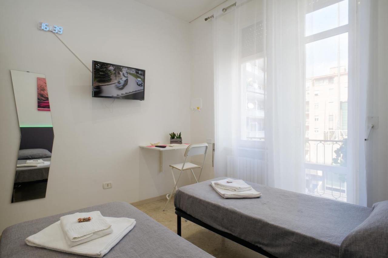 Camera Doppia con Letti Singoli con Bagno Privato Esterno