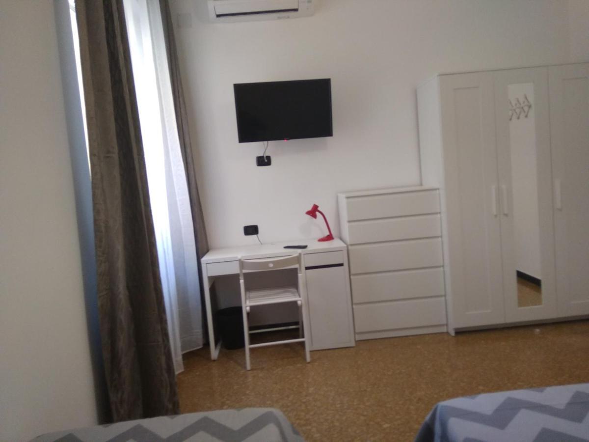 Family Room,1617877507:JPEG