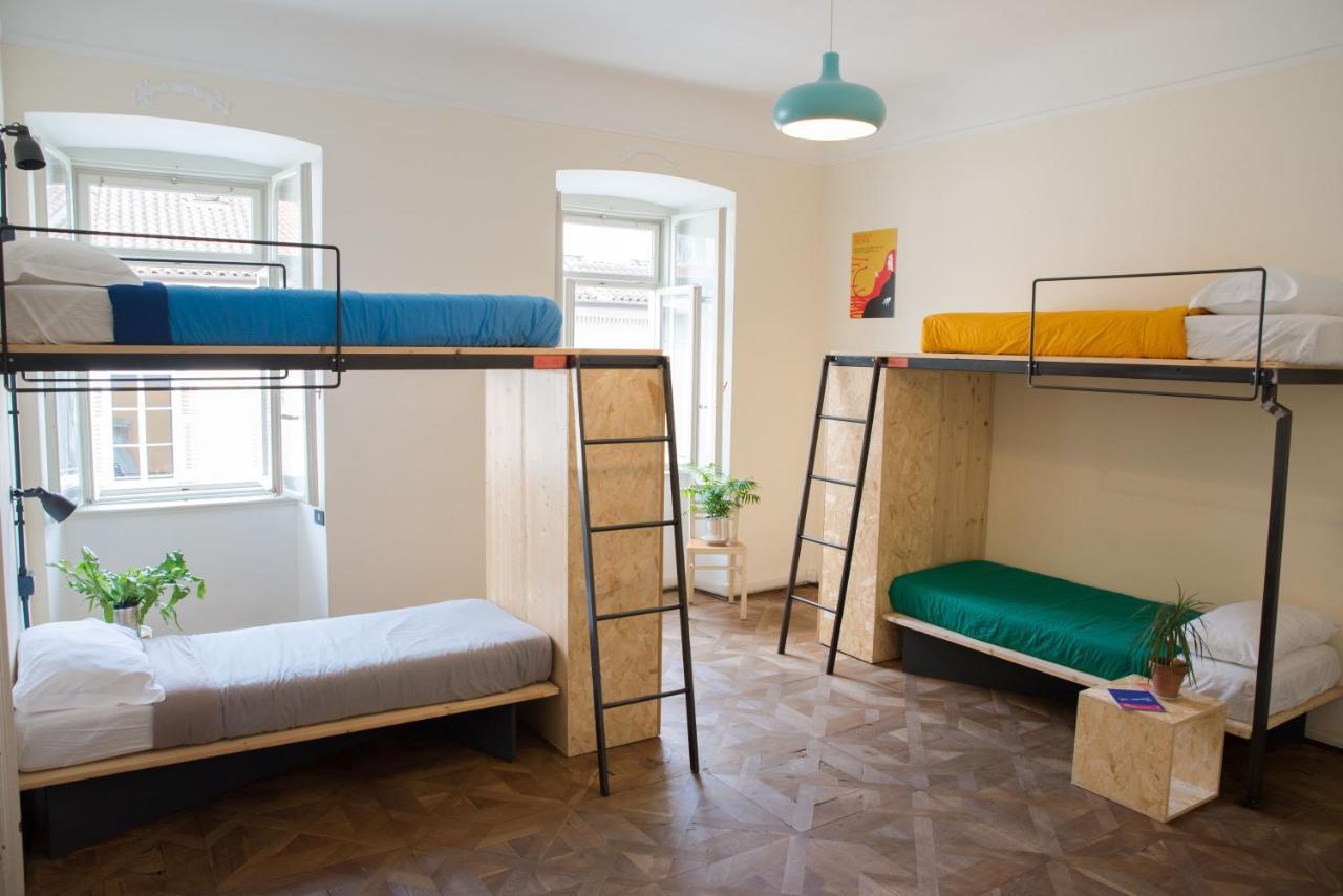 Bed 6-Bed Dormitory Room