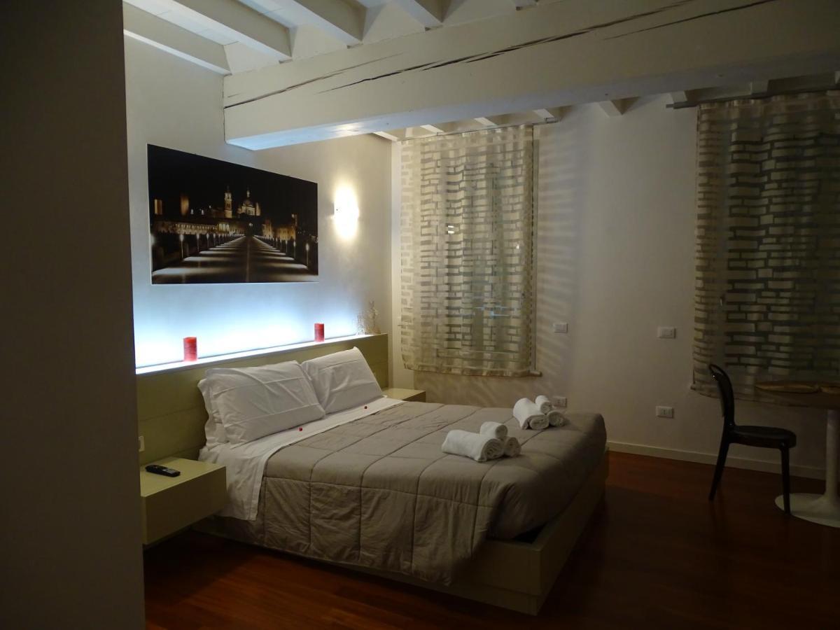 Deluxe Suite,1033967396:JPEG