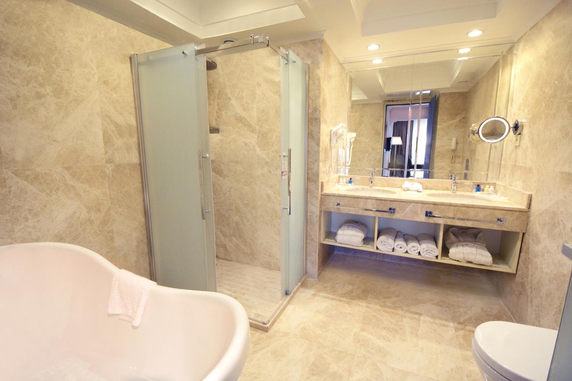 Junior Suite,1274908330:JPEG