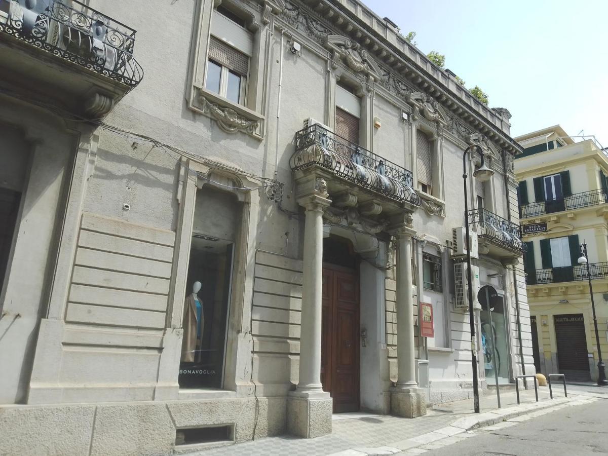 Single Room,895270822:JPEG