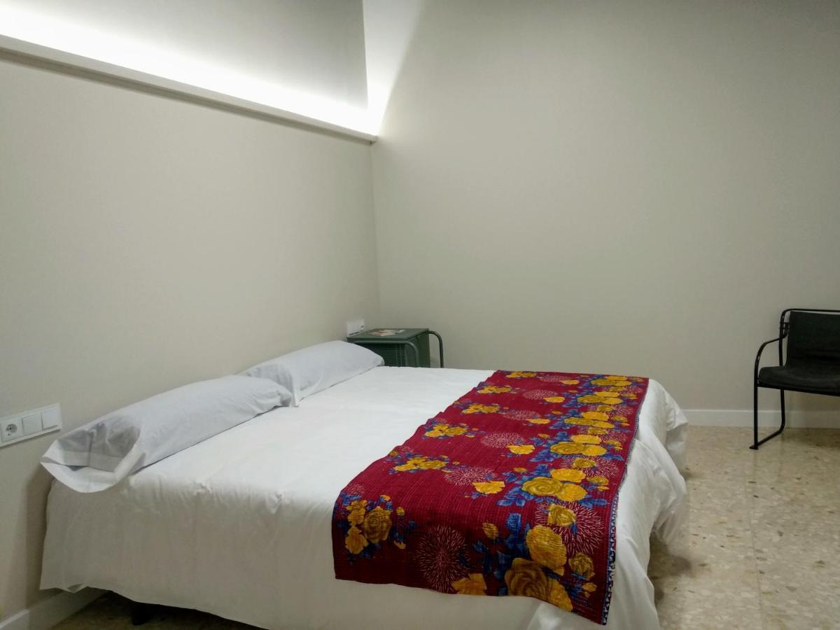 Double or Twin Room Bathroom,1036701106:JPEG