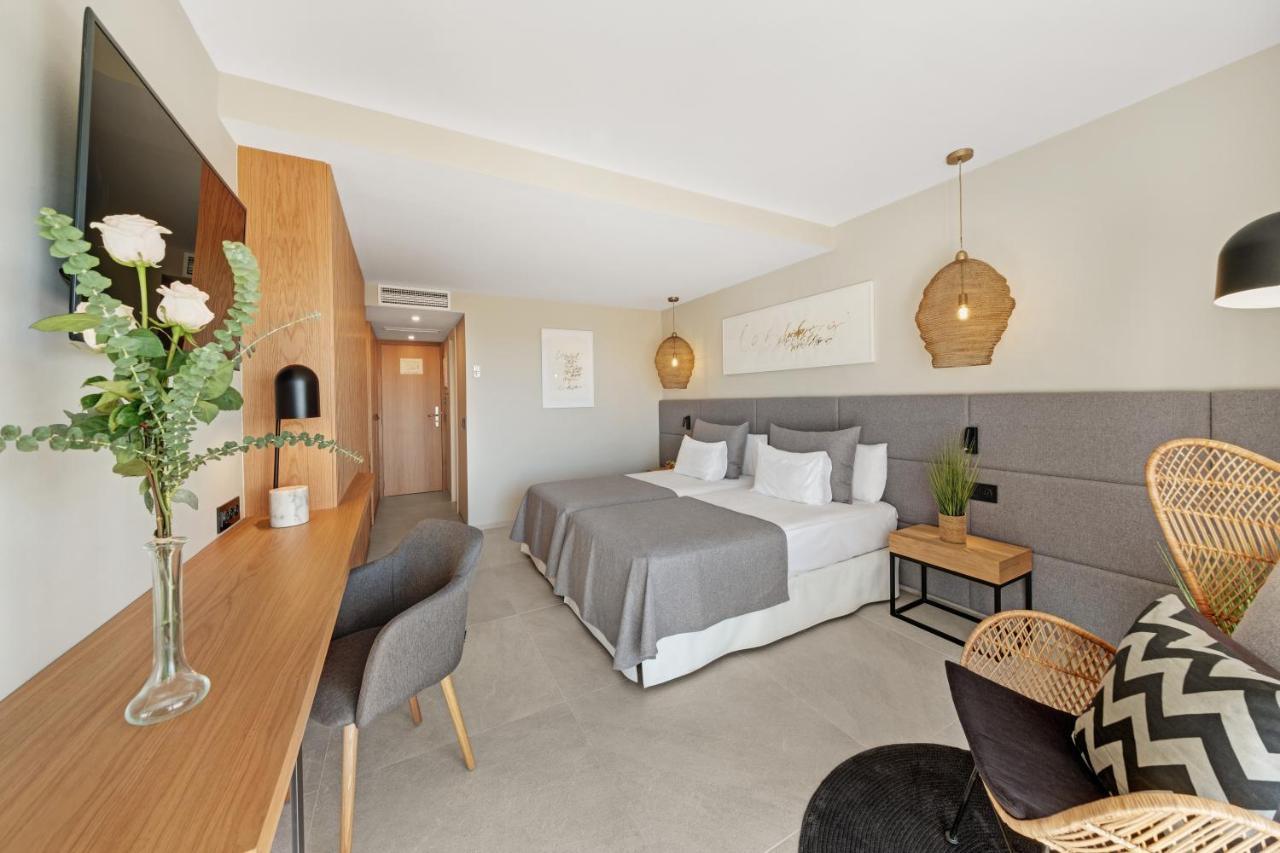 Double or Twin Room,1272371962:JPEG