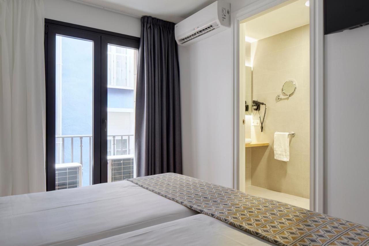 Double or Twin Room,1038846226:JPEG