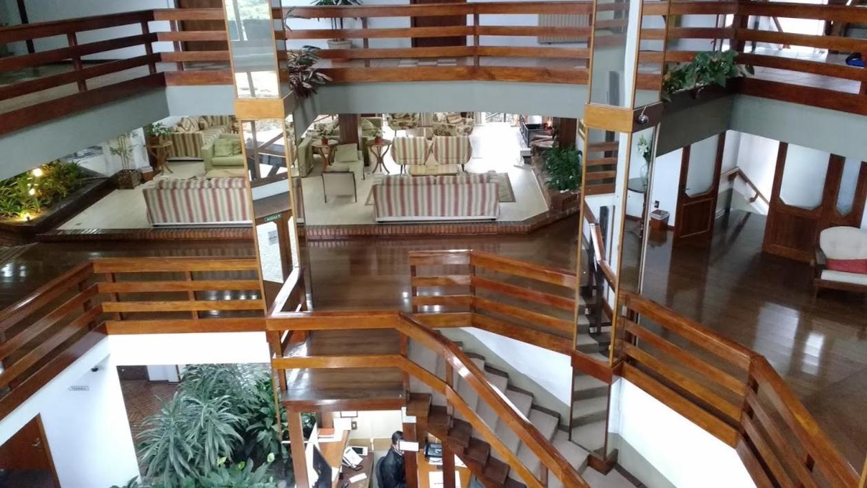 Apartment Balcony,1040553538:JPEG