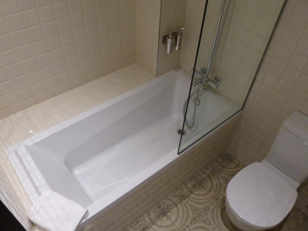 Standard Double Room,1773765223:JPEG