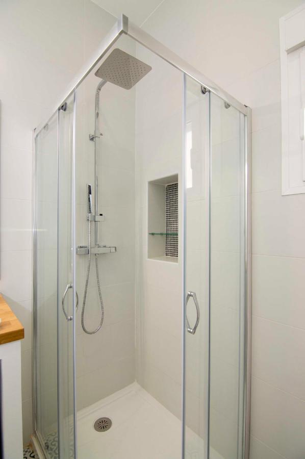 Two-Bedroom House,1051191991:JPEG
