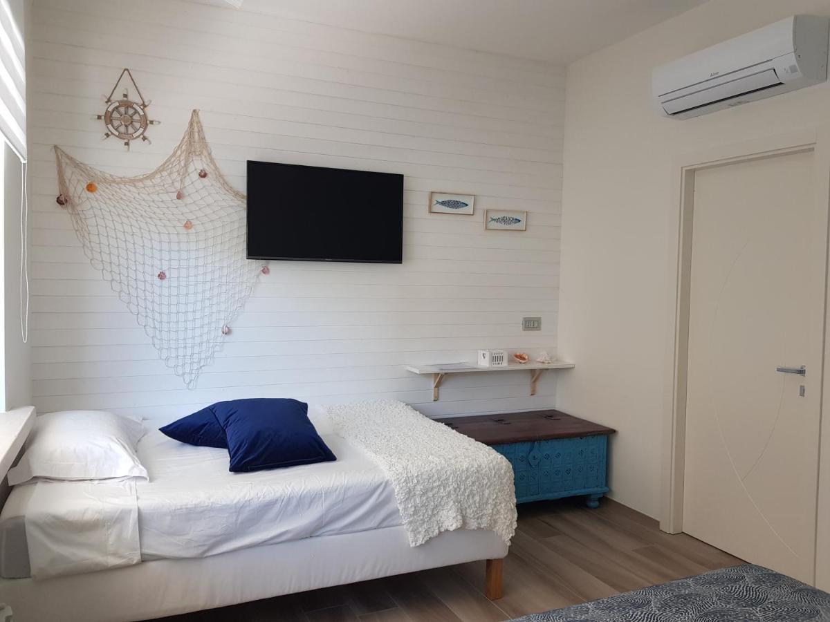 Deluxe Double Room with Sea View,1051935763:JPEG
