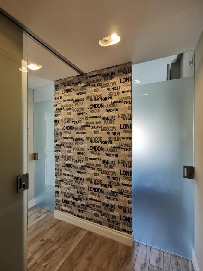 Two-Bedroom Apartment,891781420:JPEG