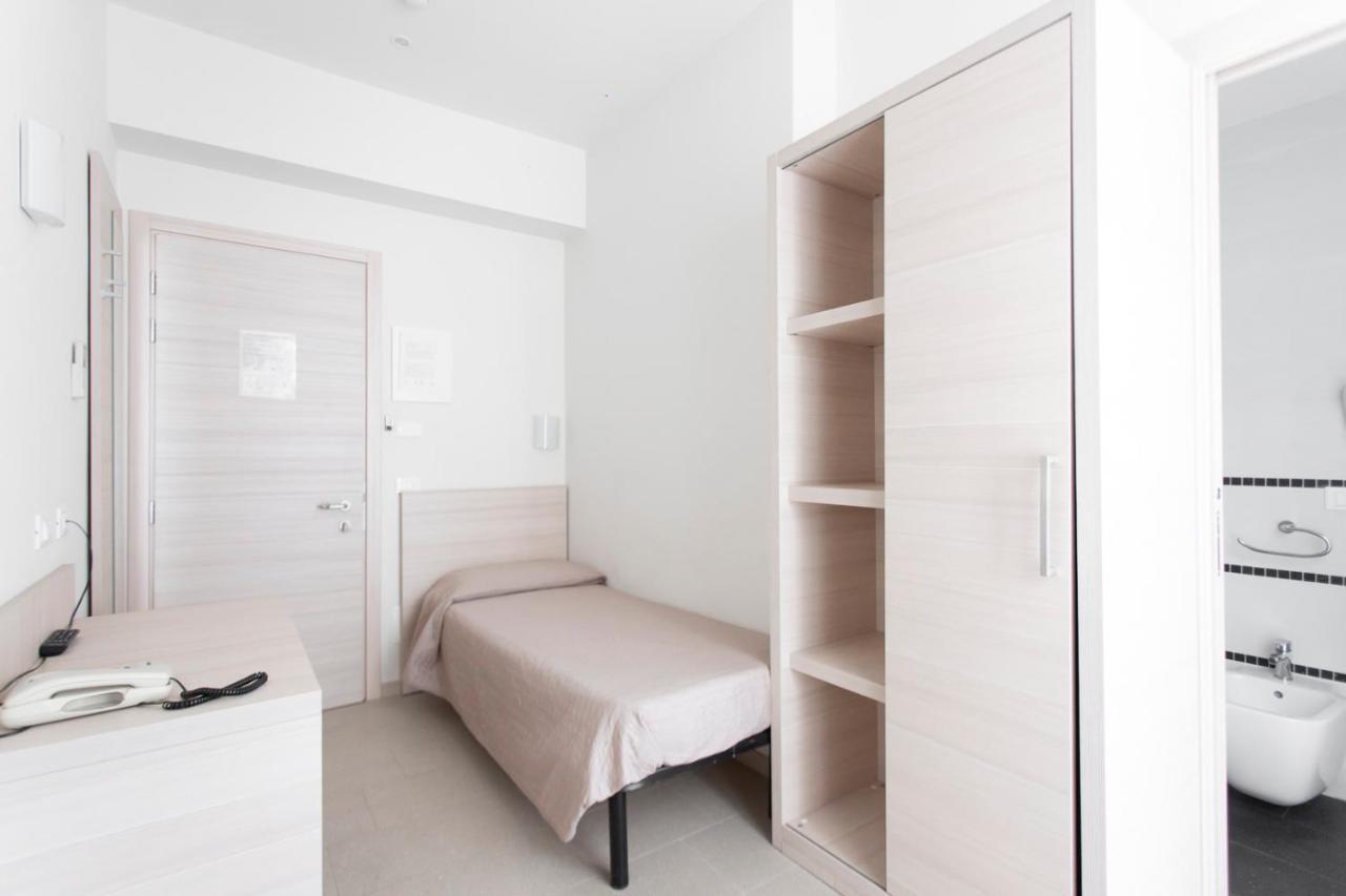 Single Room,1055094865:JPEG