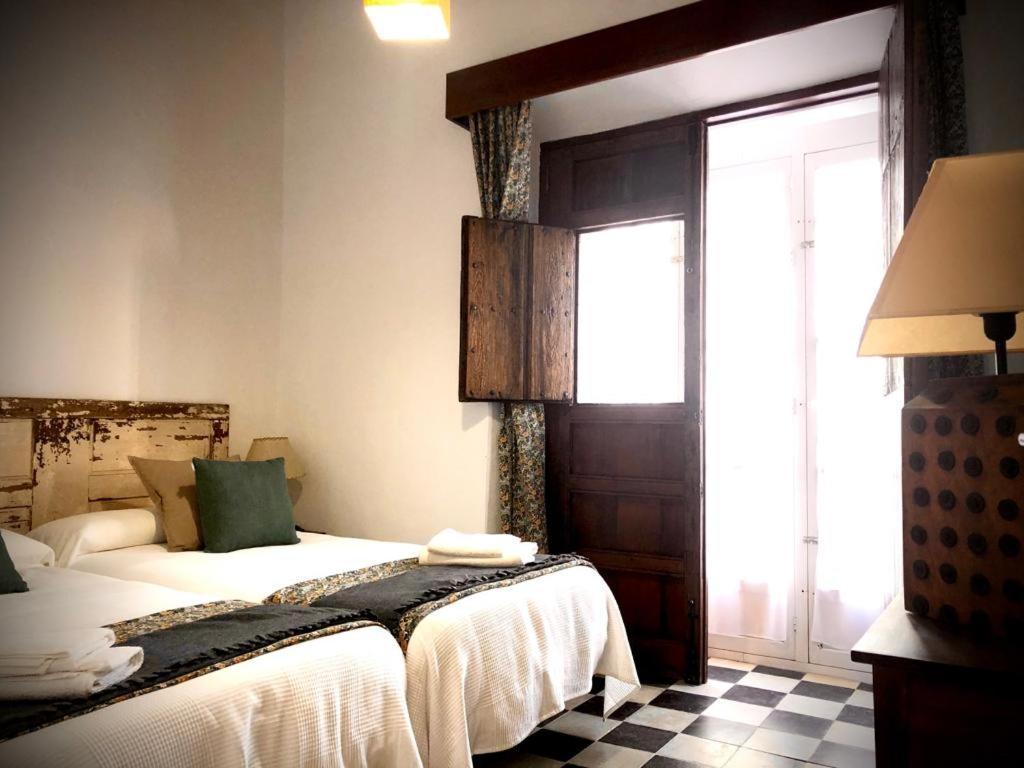 Double Room,1057877161:JPEG