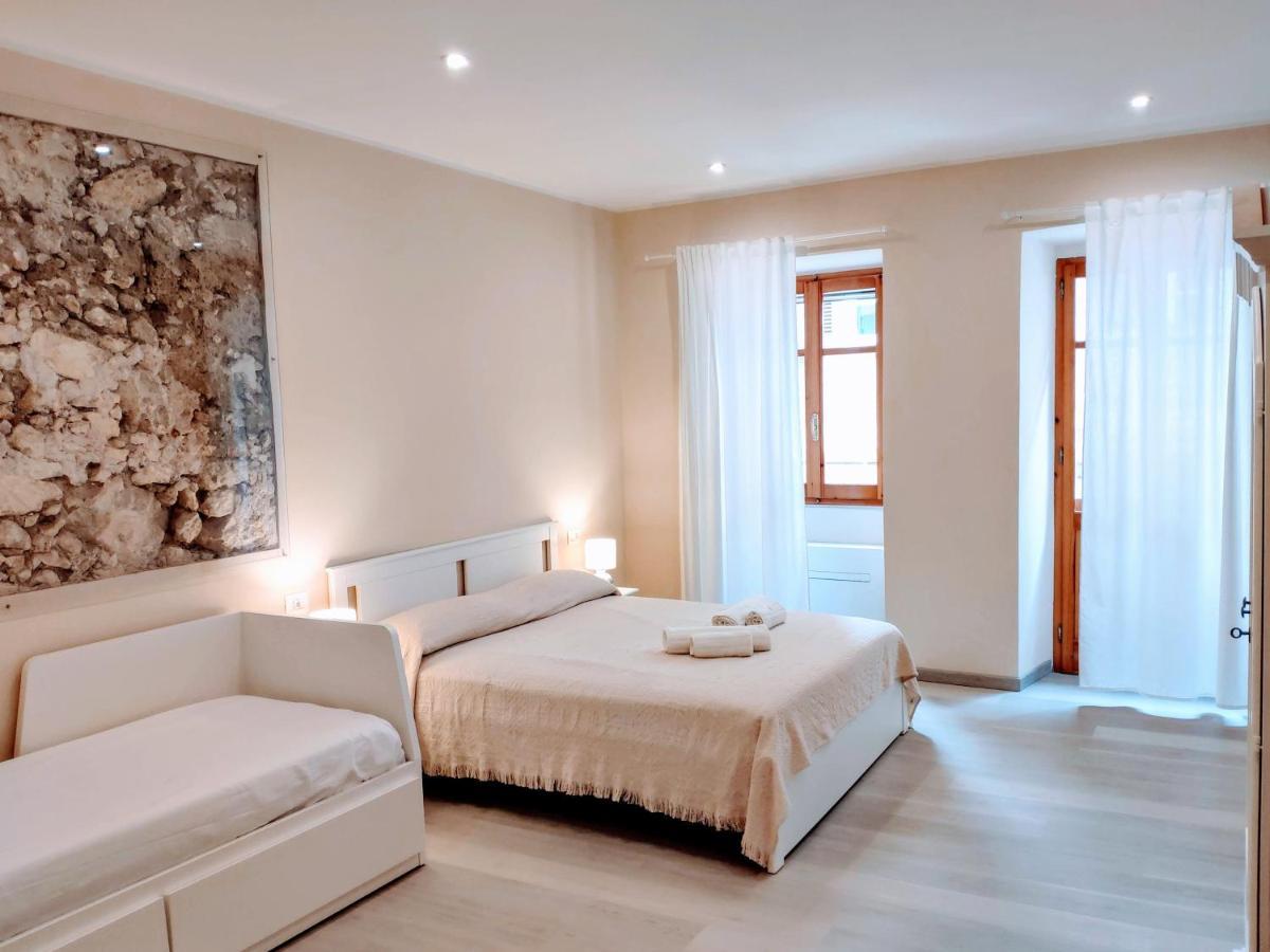Deluxe Triple Room,1499834908:JPEG