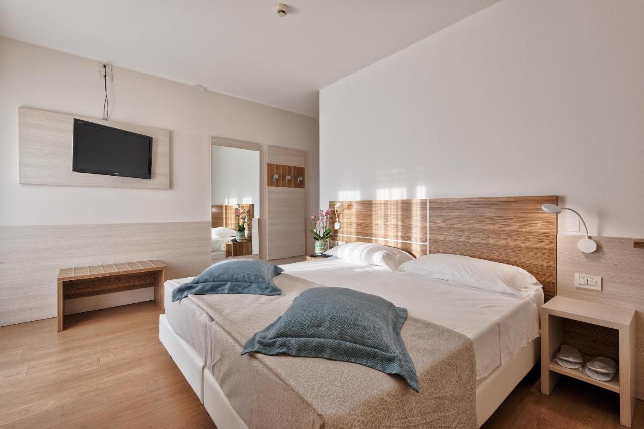 Triple Room,1063406134:JPEG