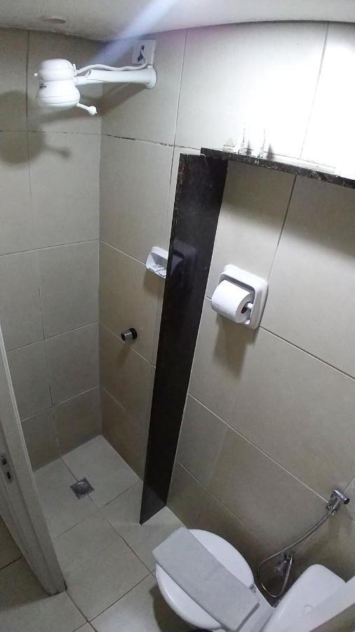 Quarto Duplo Econômico no Subsolo — 12 m²